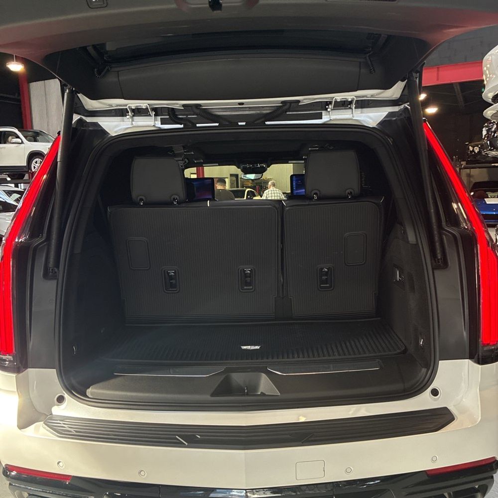 2025 Cadillac Escalade-V Base