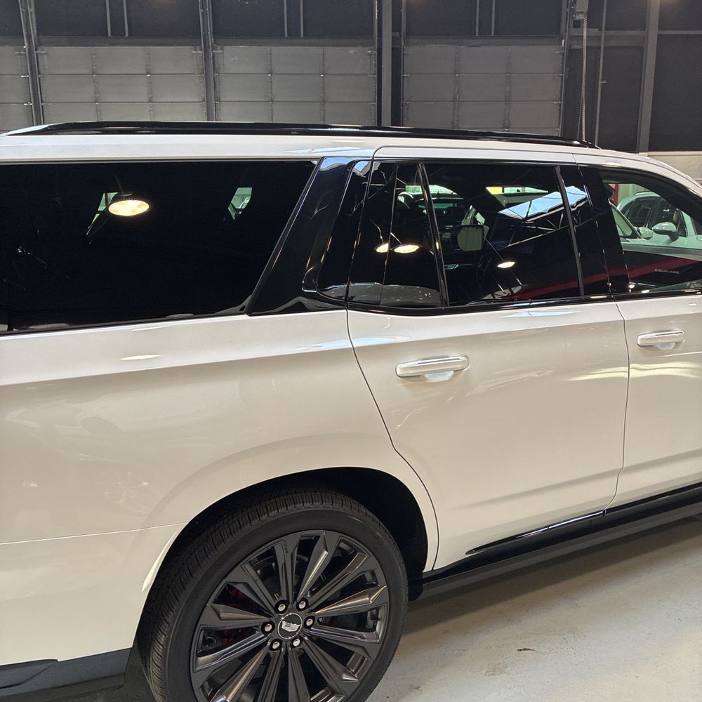 2025 Cadillac Escalade-V Base