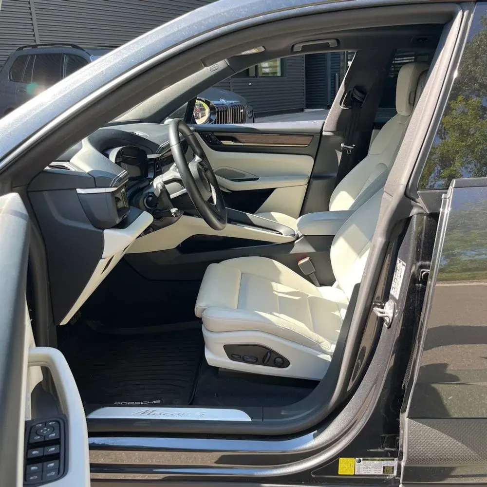 2024 Porsche Macan EV 4