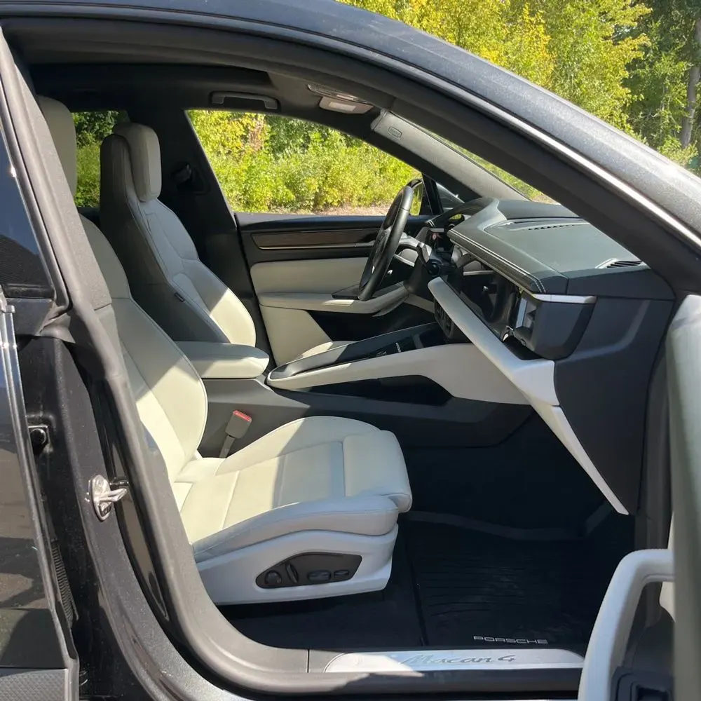 2024 Porsche Macan EV 4