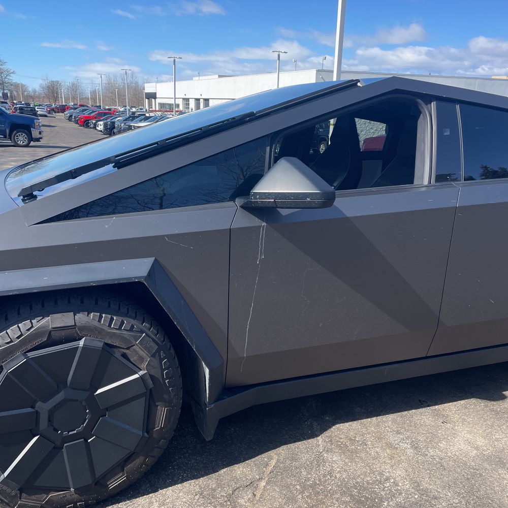 2024 Tesla Cybertruck Base
