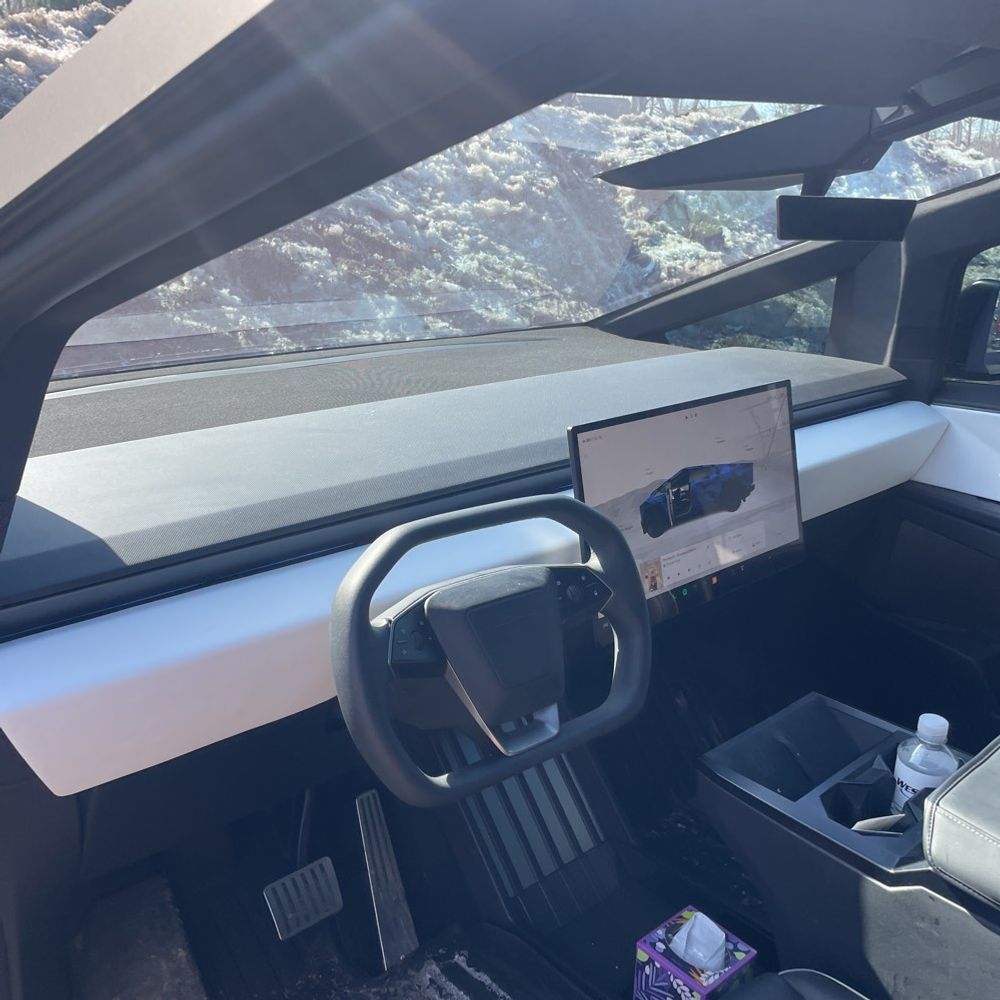2024 Tesla Cybertruck Base