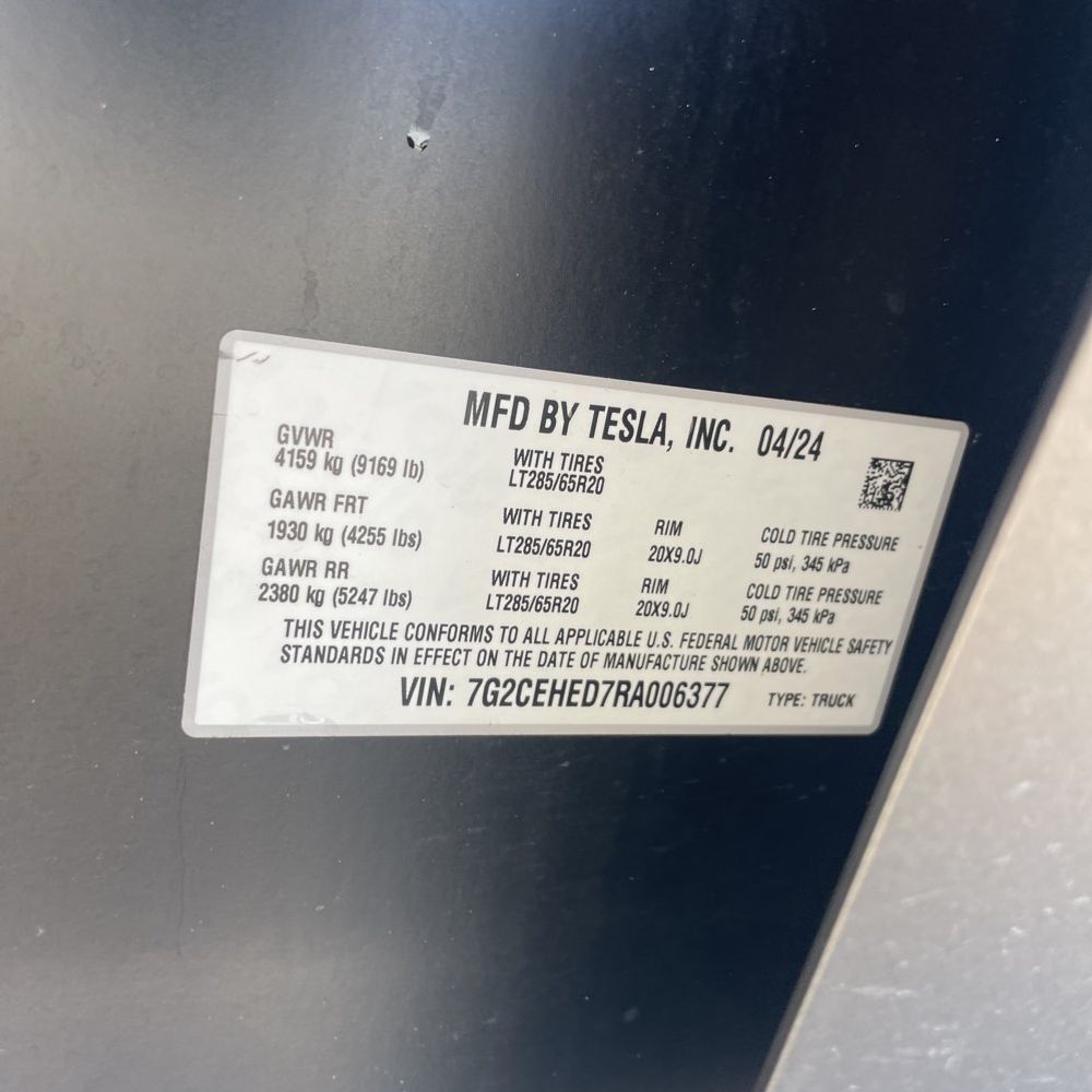 2024 Tesla Cybertruck Base
