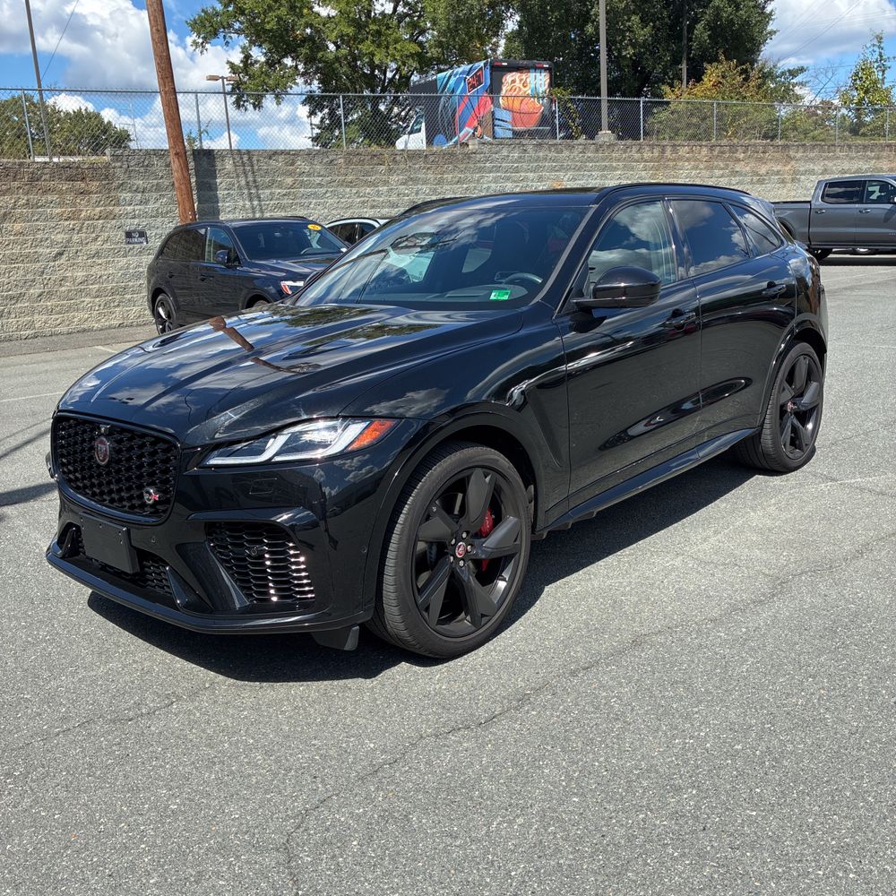 2023 Jaguar F-Pace SVR