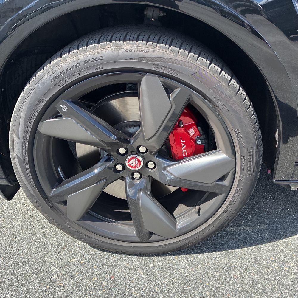 2023 Jaguar F-Pace SVR