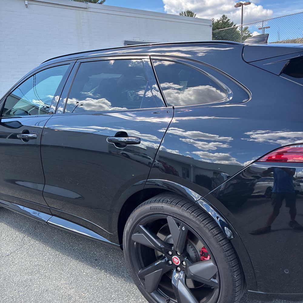 2023 Jaguar F-Pace SVR