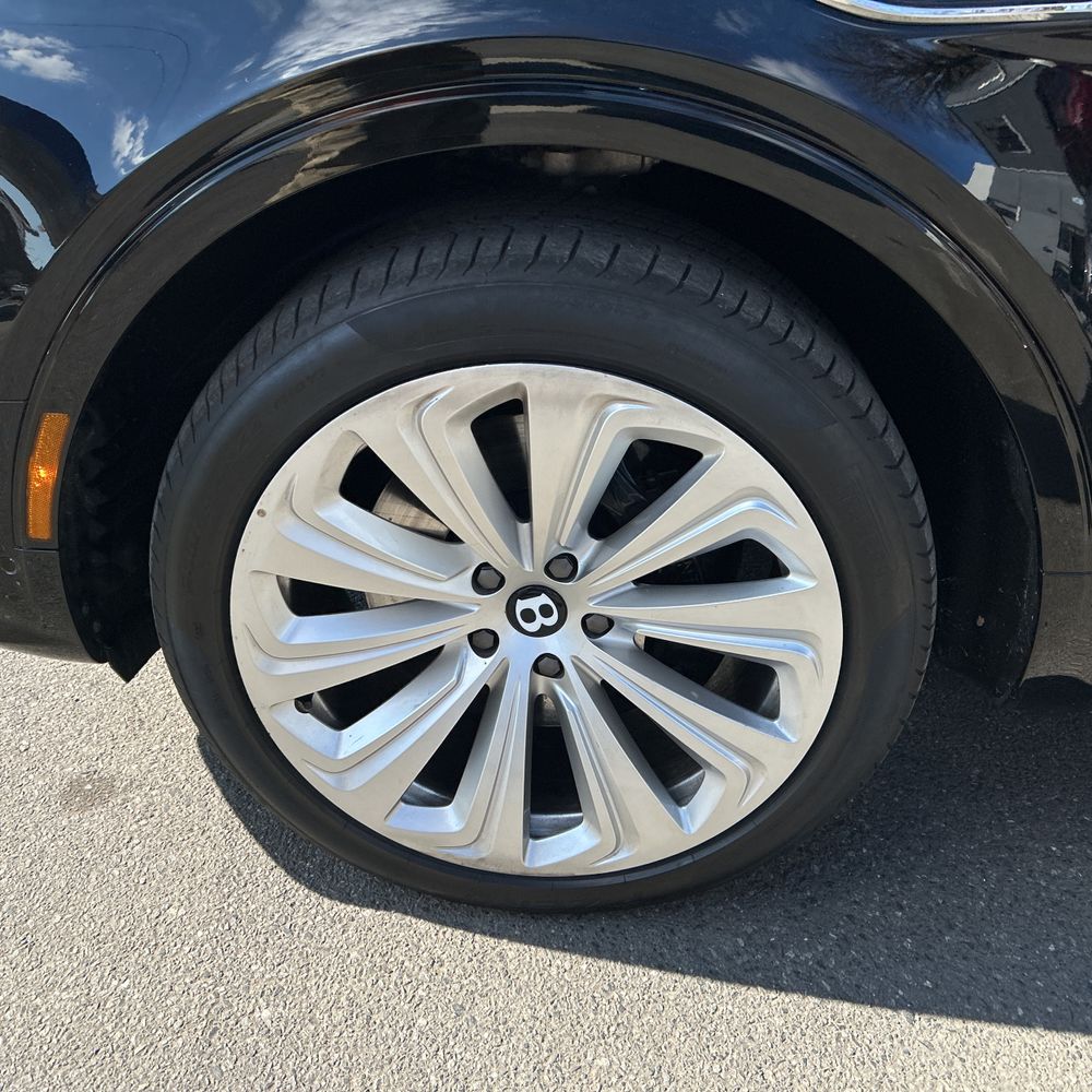 2021 Bentley Bentayga V8