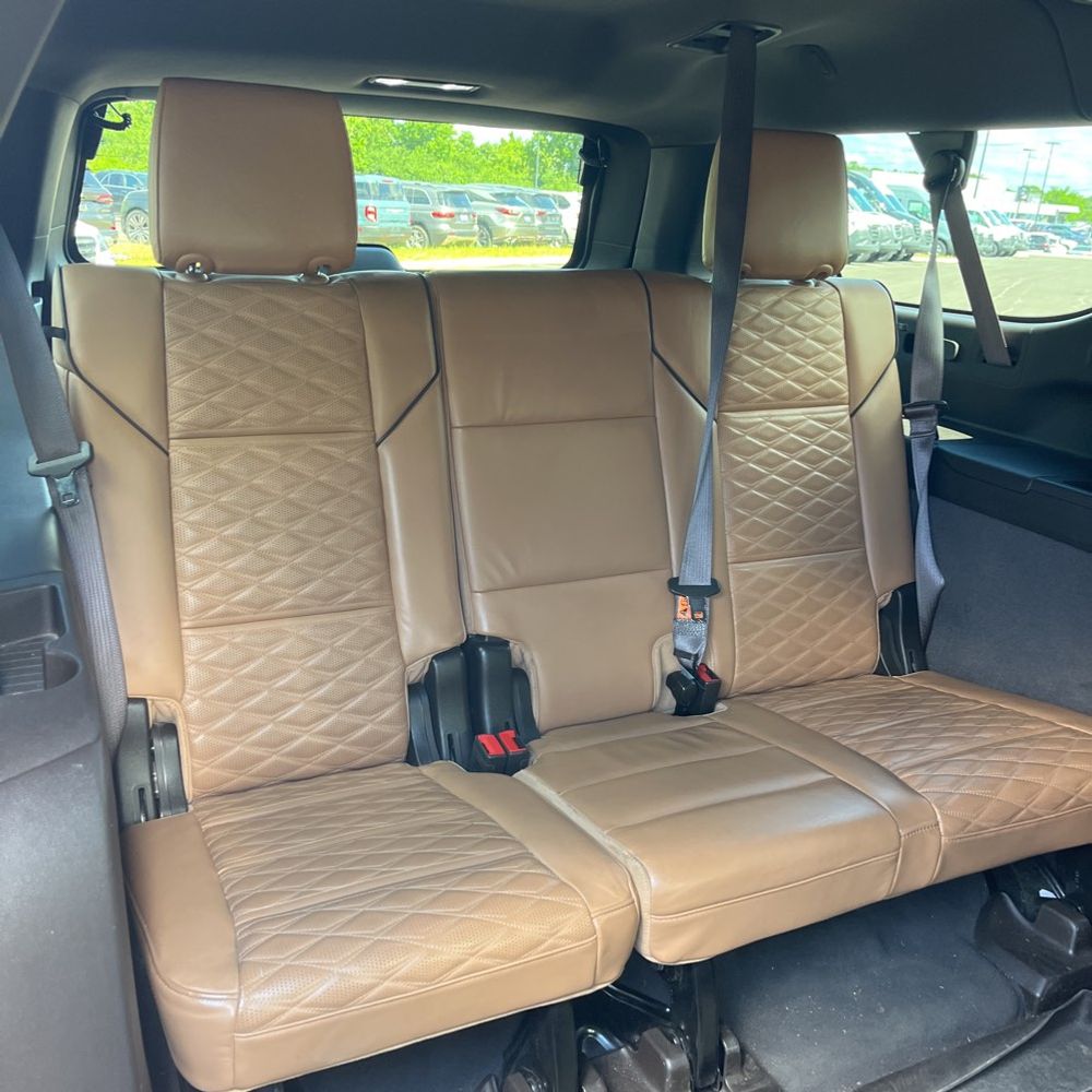 2023 Cadillac Escalade ESV Premium Luxury