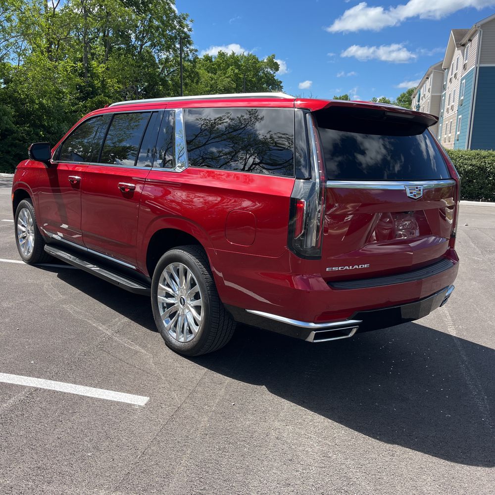 2023 Cadillac Escalade ESV Premium Luxury