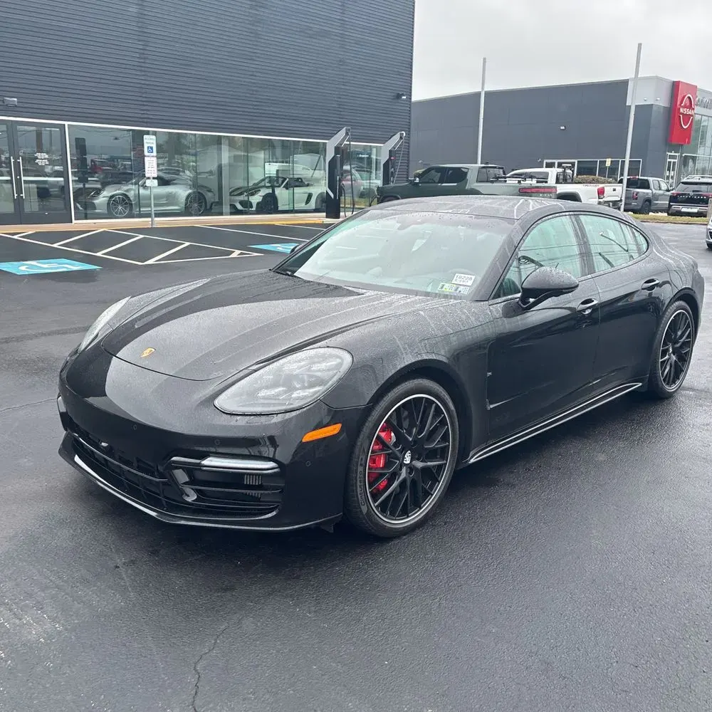2019 Porsche Panamera GTS