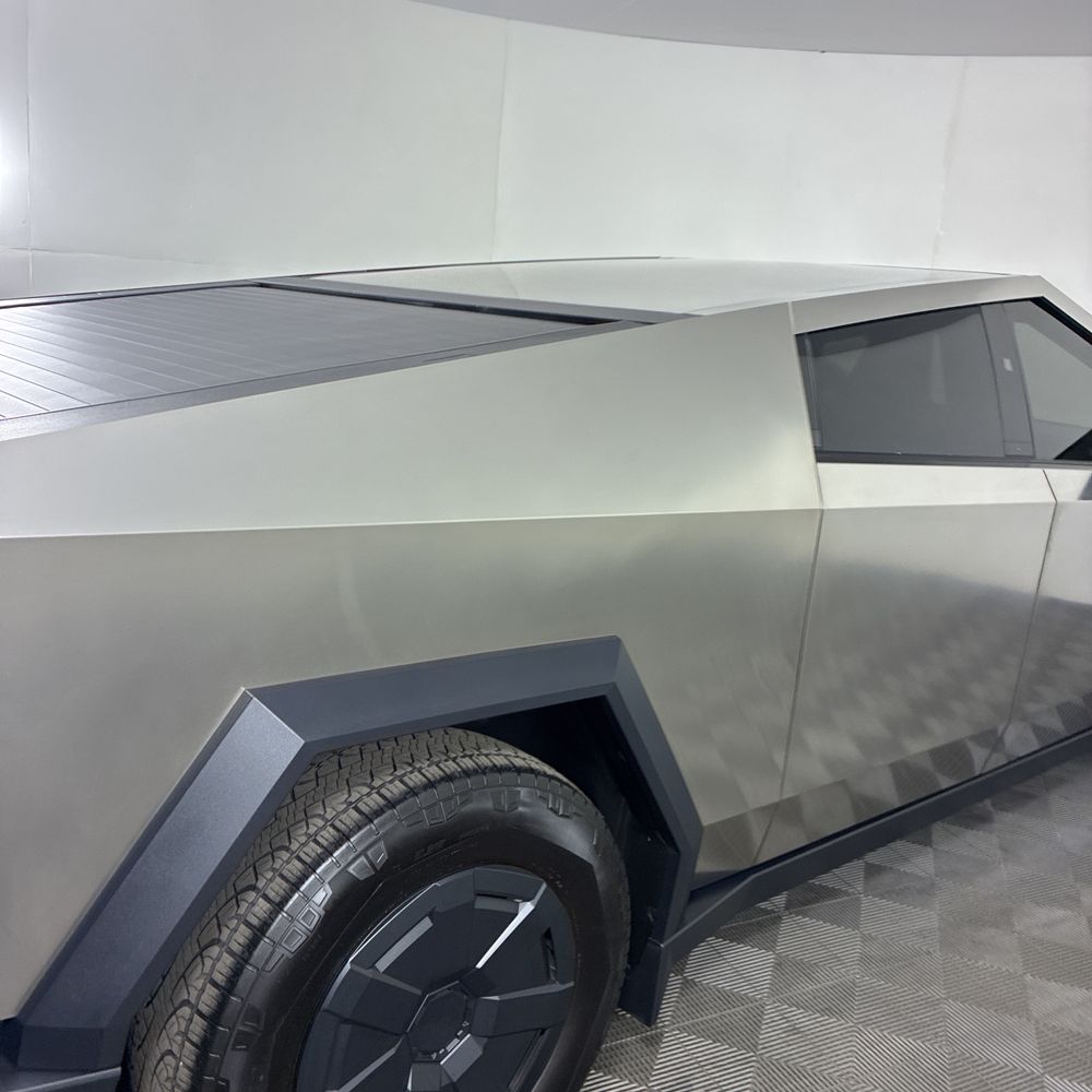 2025 Tesla Cybertruck Base