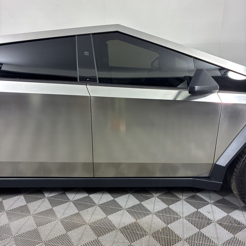 2025 Tesla Cybertruck Base