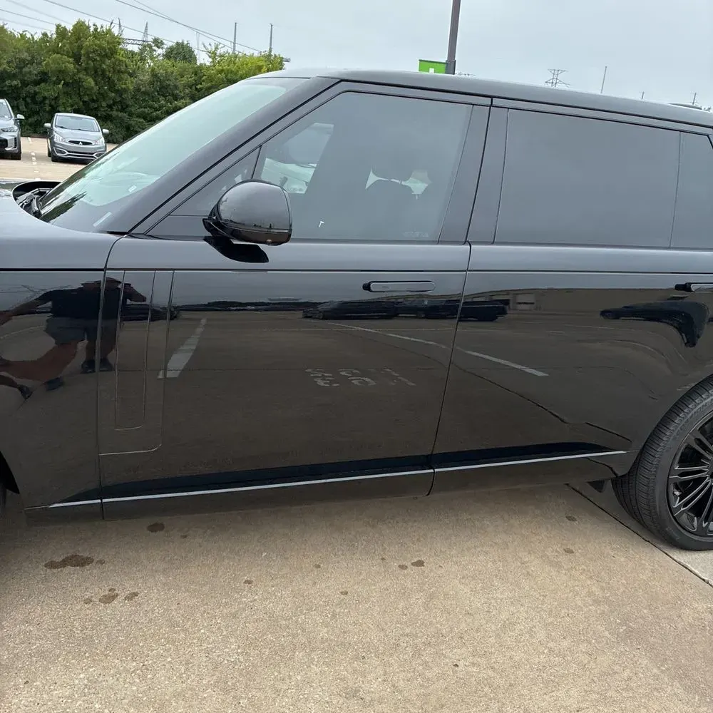 2025 Land Rover Range Rover SE P530