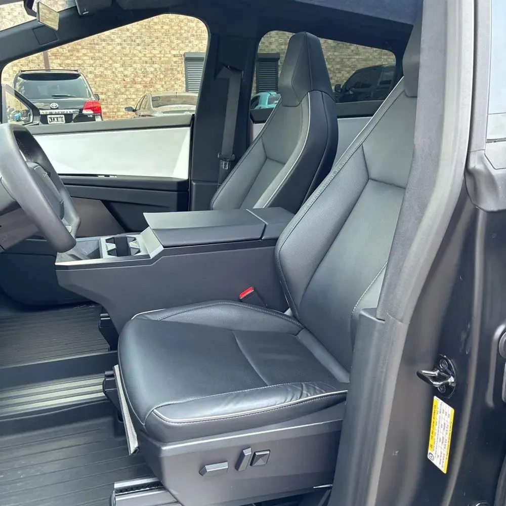 2024 Tesla Cybertruck Base