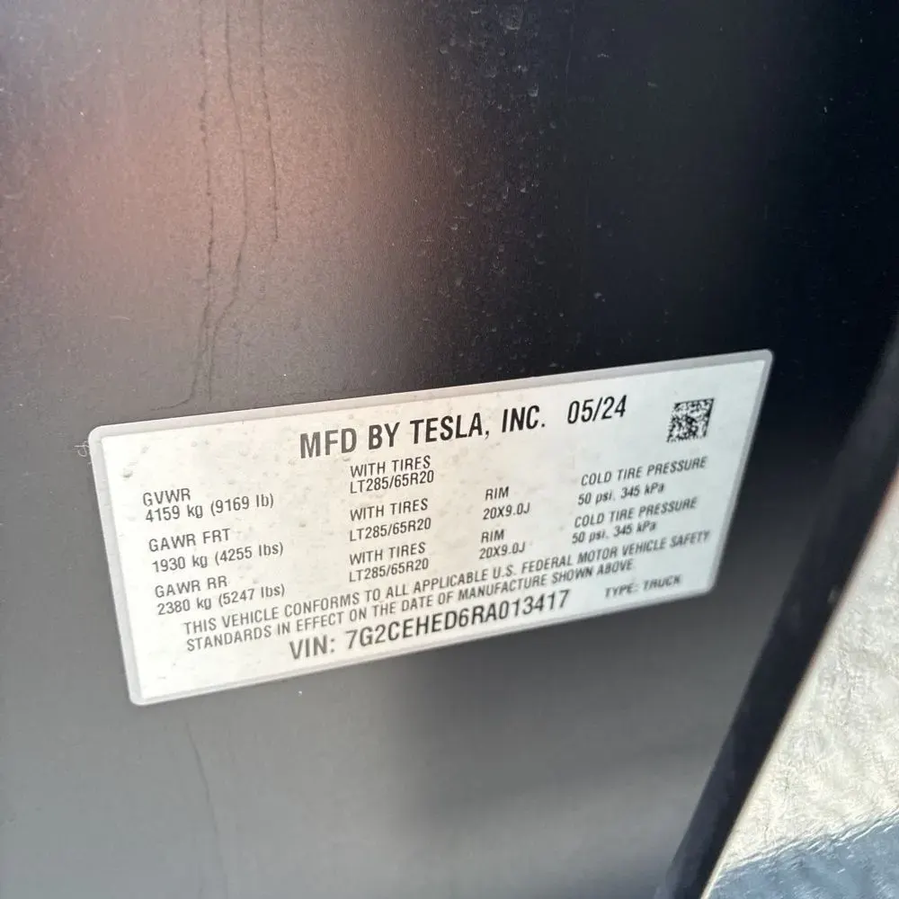 2024 Tesla Cybertruck Base