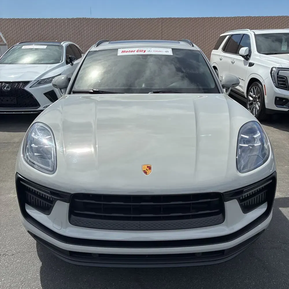 2022 Porsche Macan S