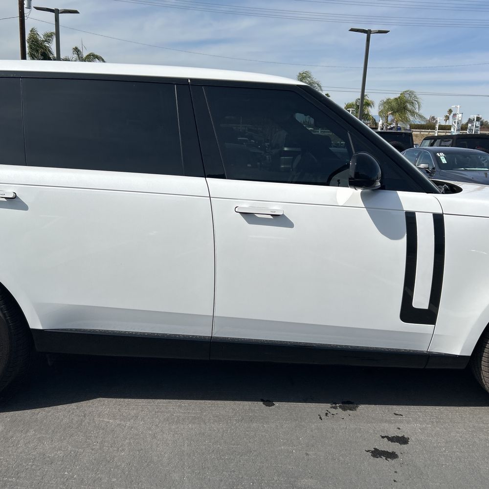 2023 Land Rover Range Rover P530 SE LWB