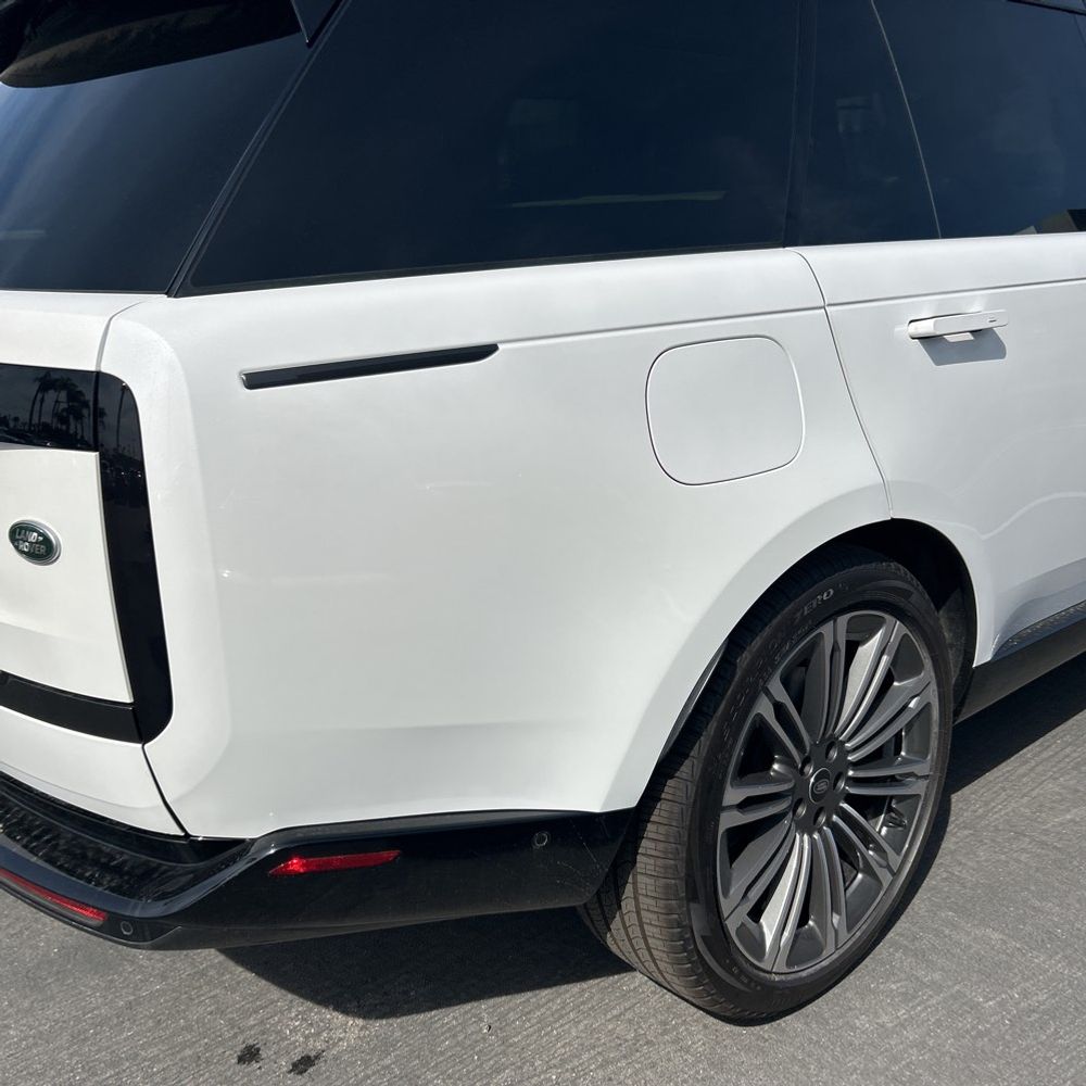 2023 Land Rover Range Rover P530 SE LWB