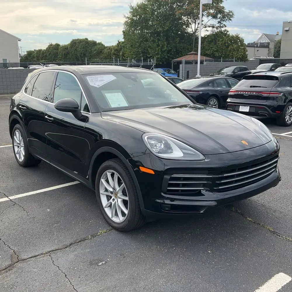 2023 Porsche Cayenne Base