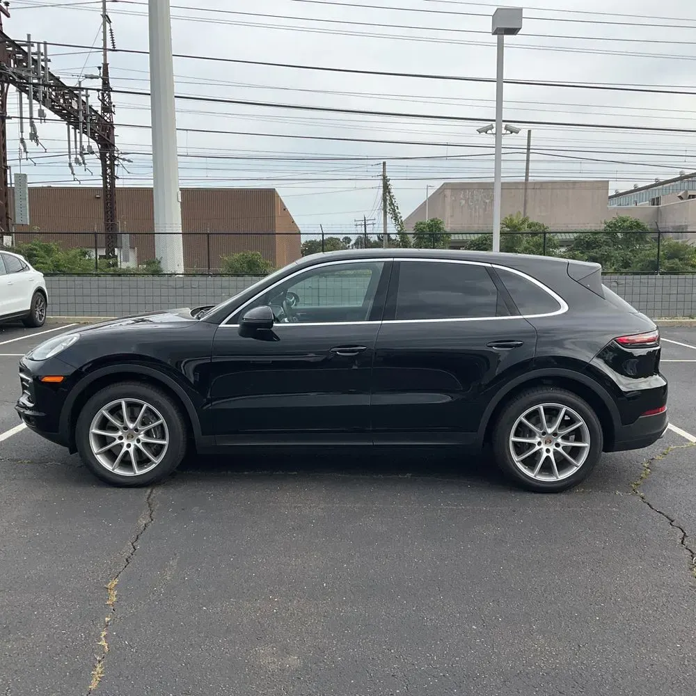 2023 Porsche Cayenne Base