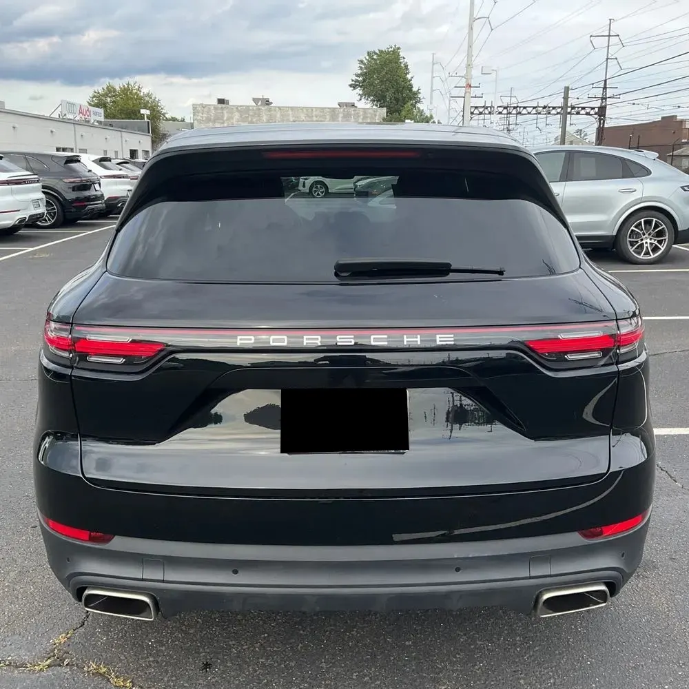 2023 Porsche Cayenne Base