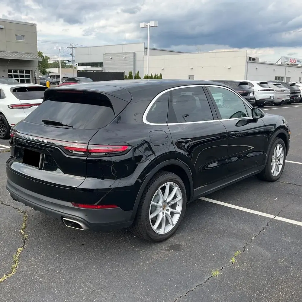 2023 Porsche Cayenne Base
